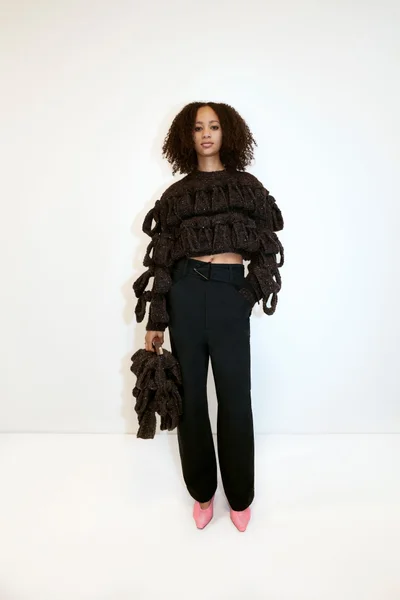 Look 25